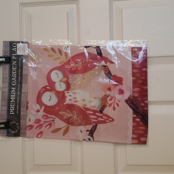 Valentine Owl Premium Garden flag - Picture 1 of 1